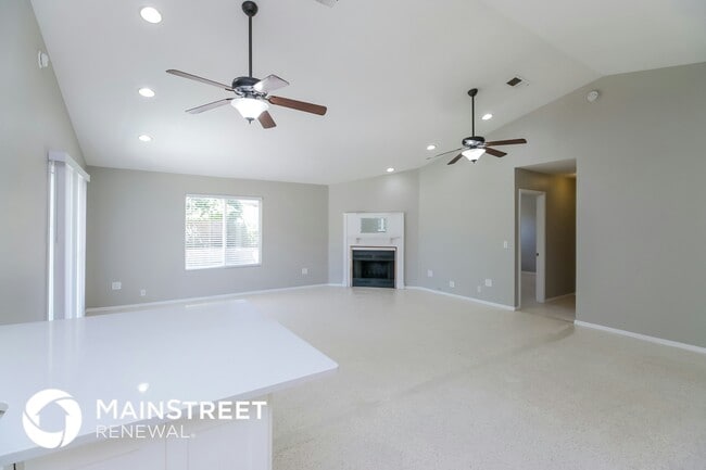 Foto del edificio - 8008 W Tuckey Ln