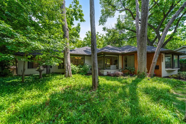 Foto del edificio - 1057 Kessler Pkwy