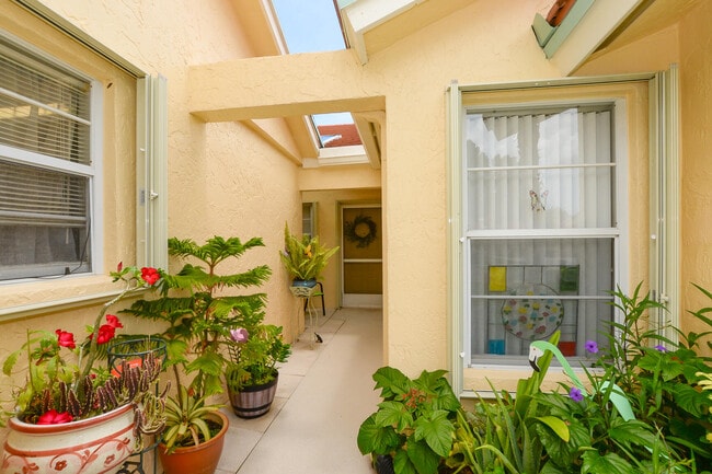 Foto del edificio - 1497 SW Greens Pointe Way