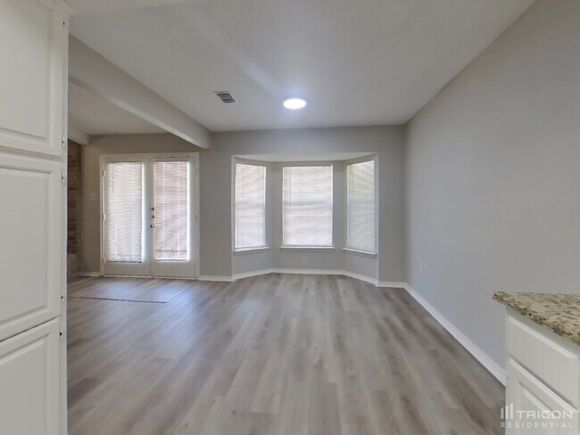 Foto del edificio - 934 Robinwood Dr