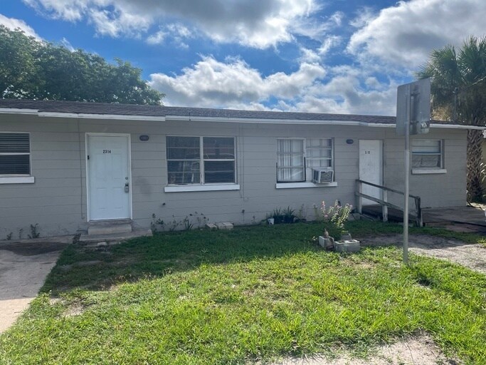 2314 2nd St NW, Winter Haven, FL 33881 House Rental in Winter Haven