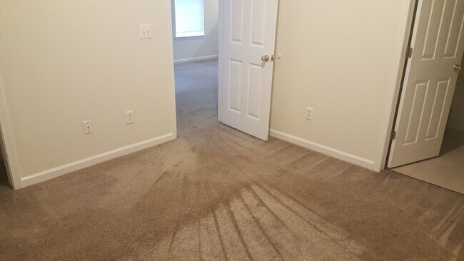 Foto del edificio - 2 Bedroom Condo in River Oaks
