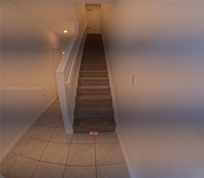 Building Photo - 1170 SW 7th Ct