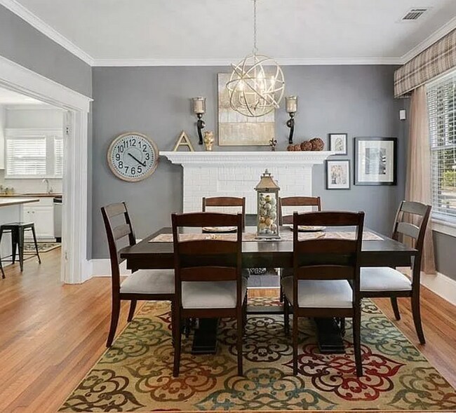 Foto del edificio - Bungalow Style and Old World Quality in Savannah's Parkside - Daffin Park