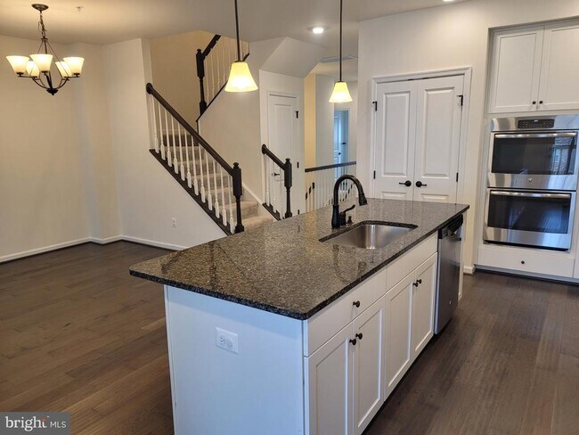 Foto del edificio - 41438 Black Cherry Terrace
