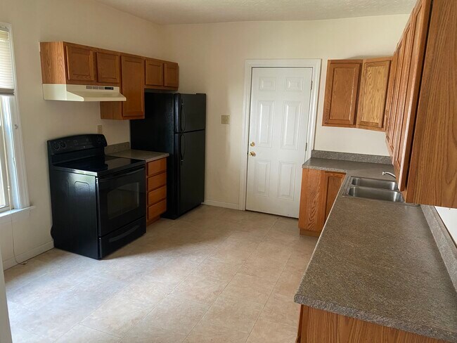 255 Yankee Rd, Middletown, OH 45044 - Townhome Rentals in Middletown OH ...