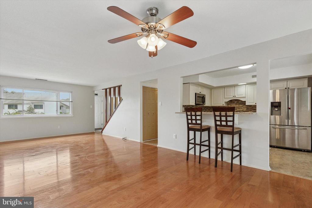 Foto principal - 102 Revere Dr