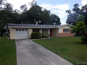Building Photo - 9513 E Village Green Cir