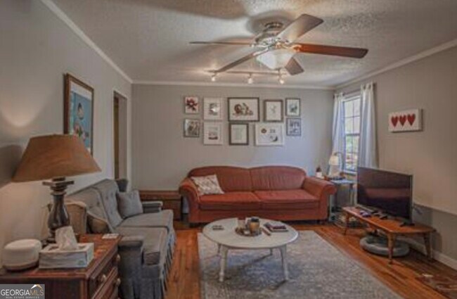 Foto del edificio - 470 Clover St