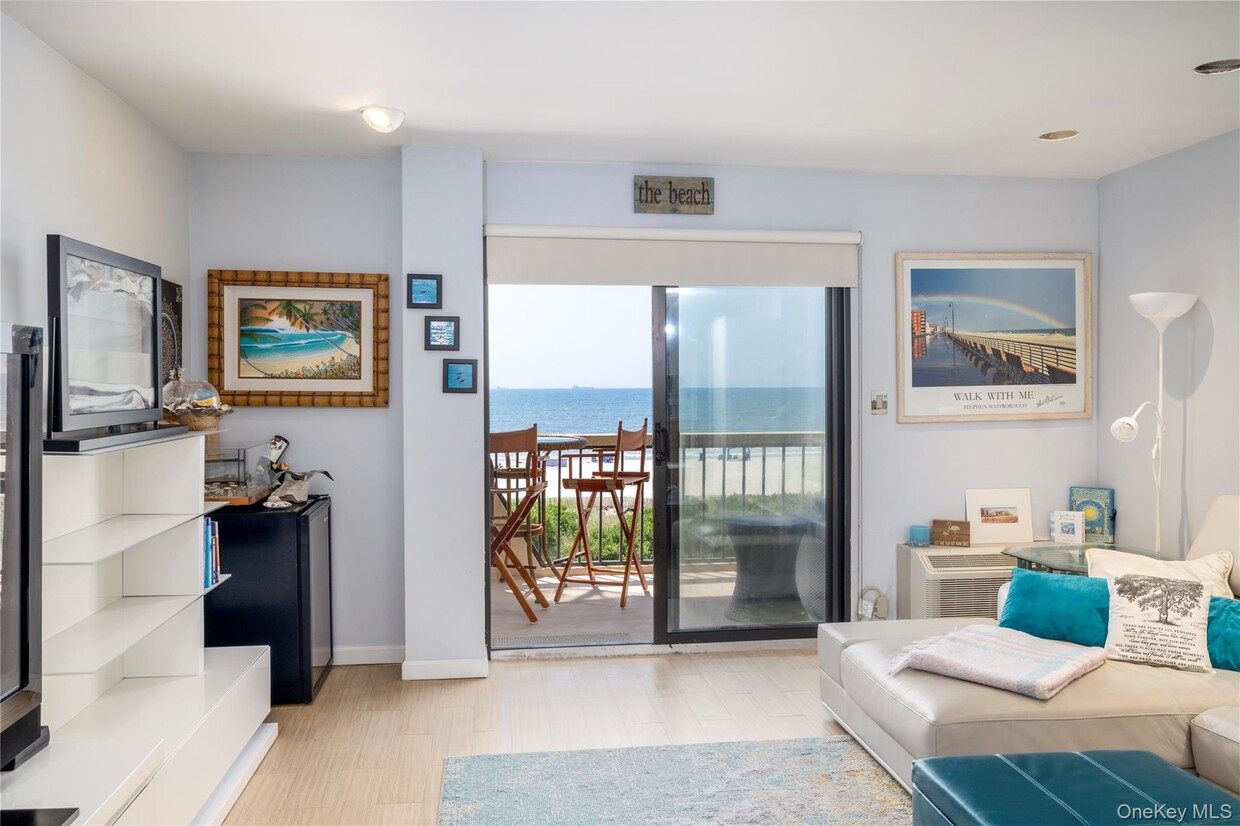 Primary Photo - 360 Shore Rd