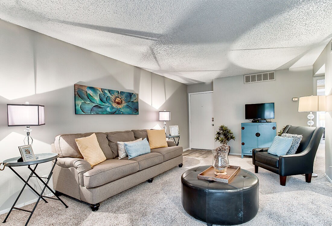 Songbird Apartments 7667 Callaghan Rd San Antonio, TX