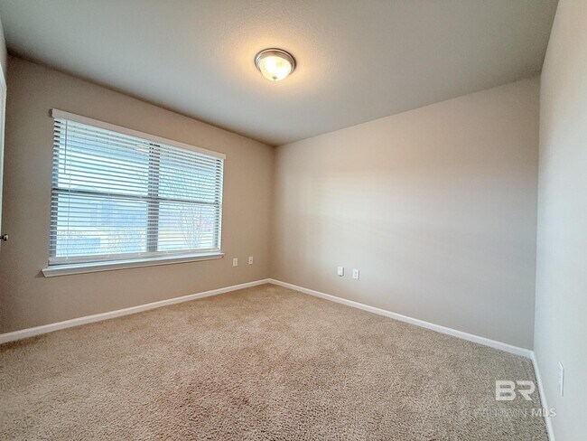 Foto del edificio - 8164 Irwin Loop