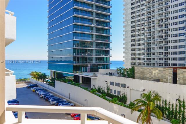 Building Photo - 1950 S Ocean Dr