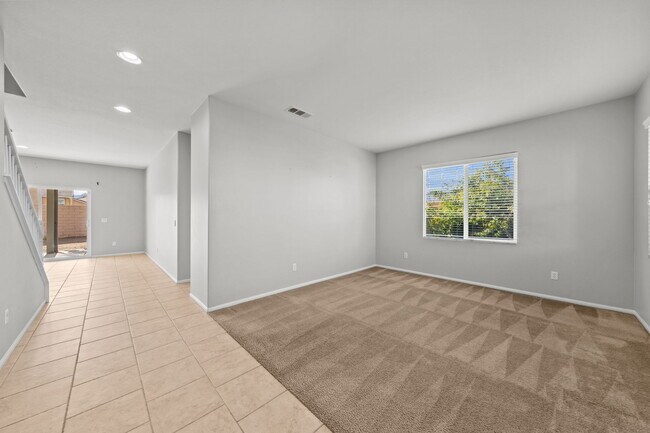 Building Photo - 34081 Clovis Way
