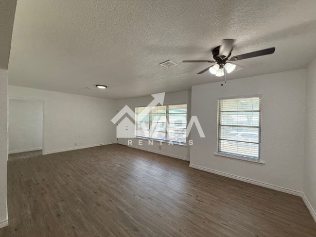 Building Photo - 507 Stockton Dr
