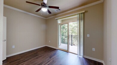 Interior Photo - Signal Hill Apartment Homes