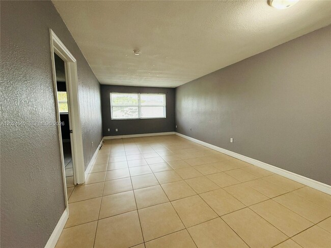 Building Photo - 2040 NW 89th Ave