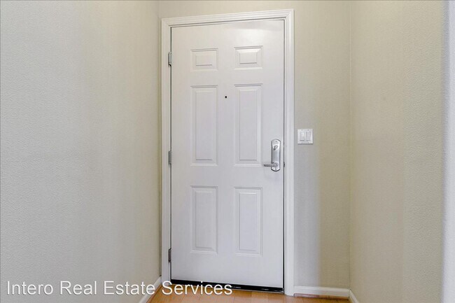 Foto del edificio - 20500 Town Center Ln