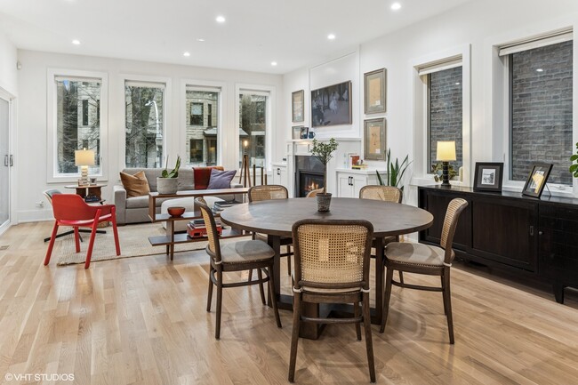 Foto del edificio - 3837 N Kenmore Ave