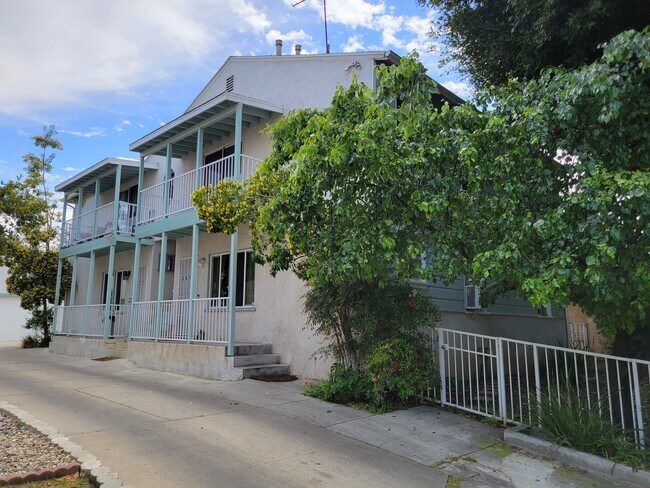 Foto del edificio - 5618 Kinston Ave