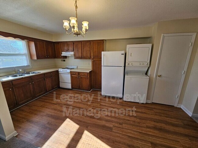 Foto del edificio - 105 Glenwood Ave