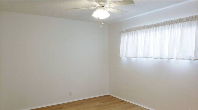 Building Photo - 6300 Whitsett Ave