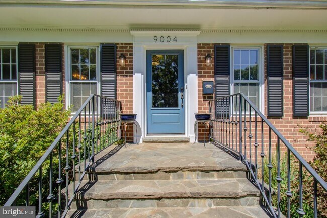 Building Photo - 9004 Levelle Dr
