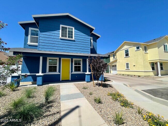 Foto del edificio - 814 E Roma Ave