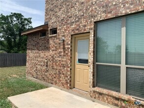 Building Photo - 201 Anne Louise Dr
