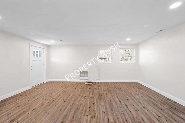 Photo - 3217 Copperstone Trl Apartment