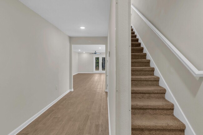 Building Photo - 585 Earl Godwin Rd