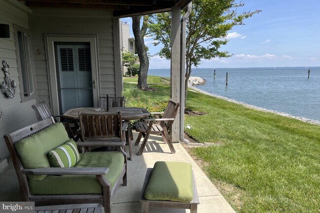 Building Photo - 2121 Quay Village Ct
