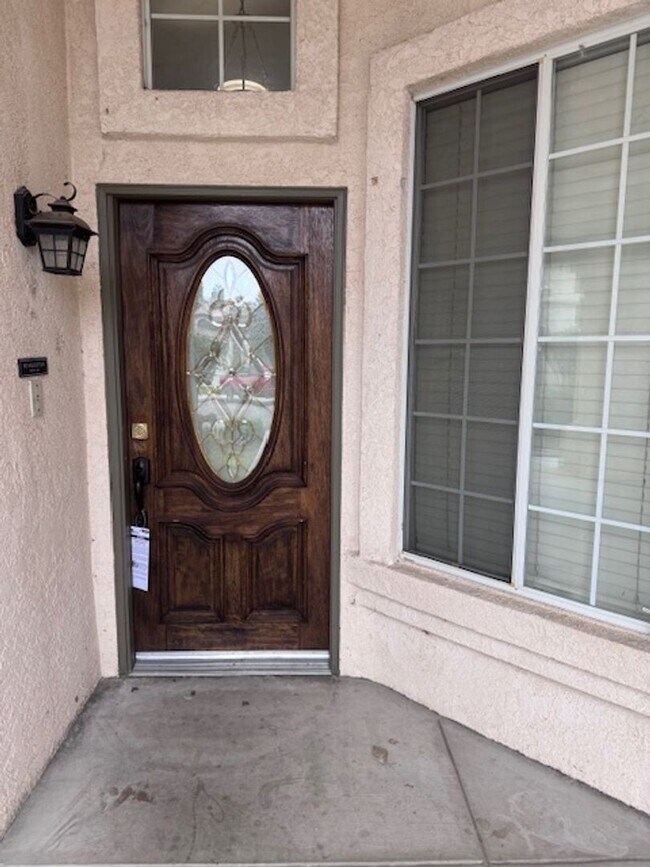 Foto del edificio - Home For Rent