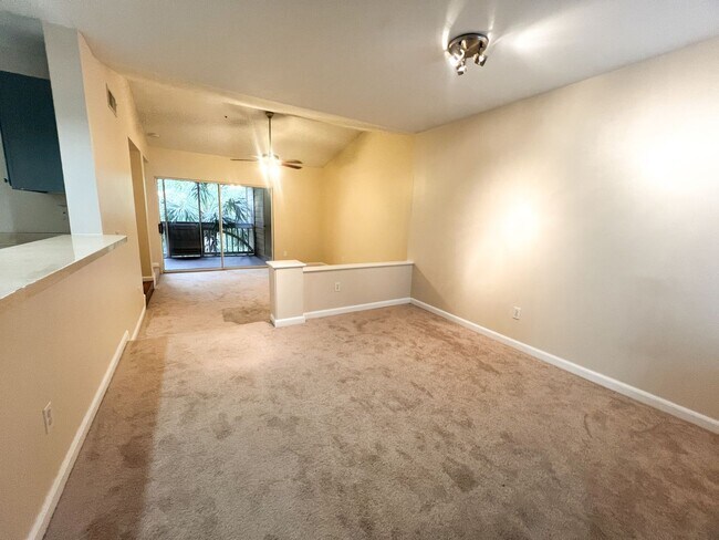 Foto del edificio - SABLE WALK RENTAL MOVE IN NOW!Spacious 2X2...