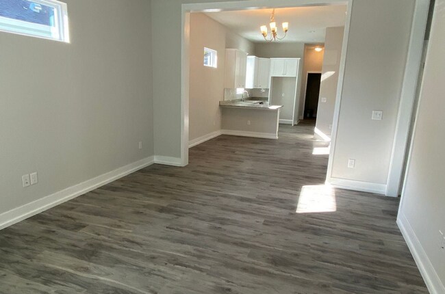 Foto del edificio - 3 Bedroom, 2 Bathroom Home – Historic Downtown Gainesville