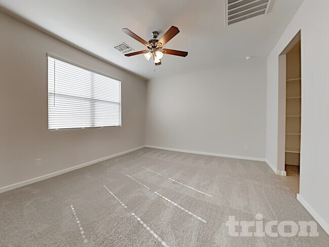 Foto del edificio - 13283 N 144th Ln