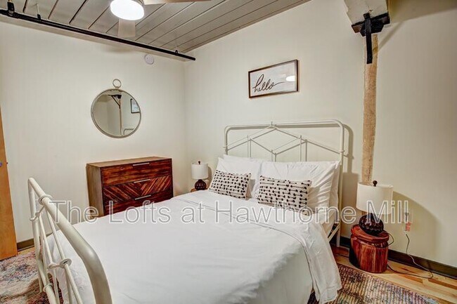 Foto del edificio - 1101 Hawthorne Ln