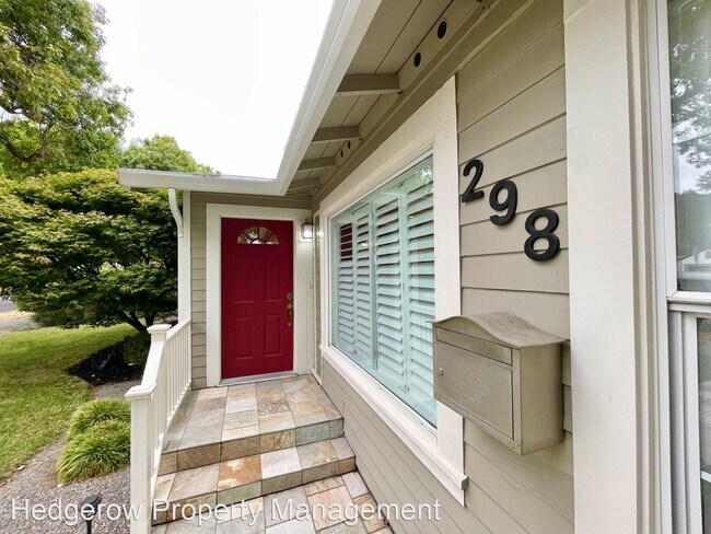 Building Photo - 3 br, 2 bath House - 298 S Hartson Street