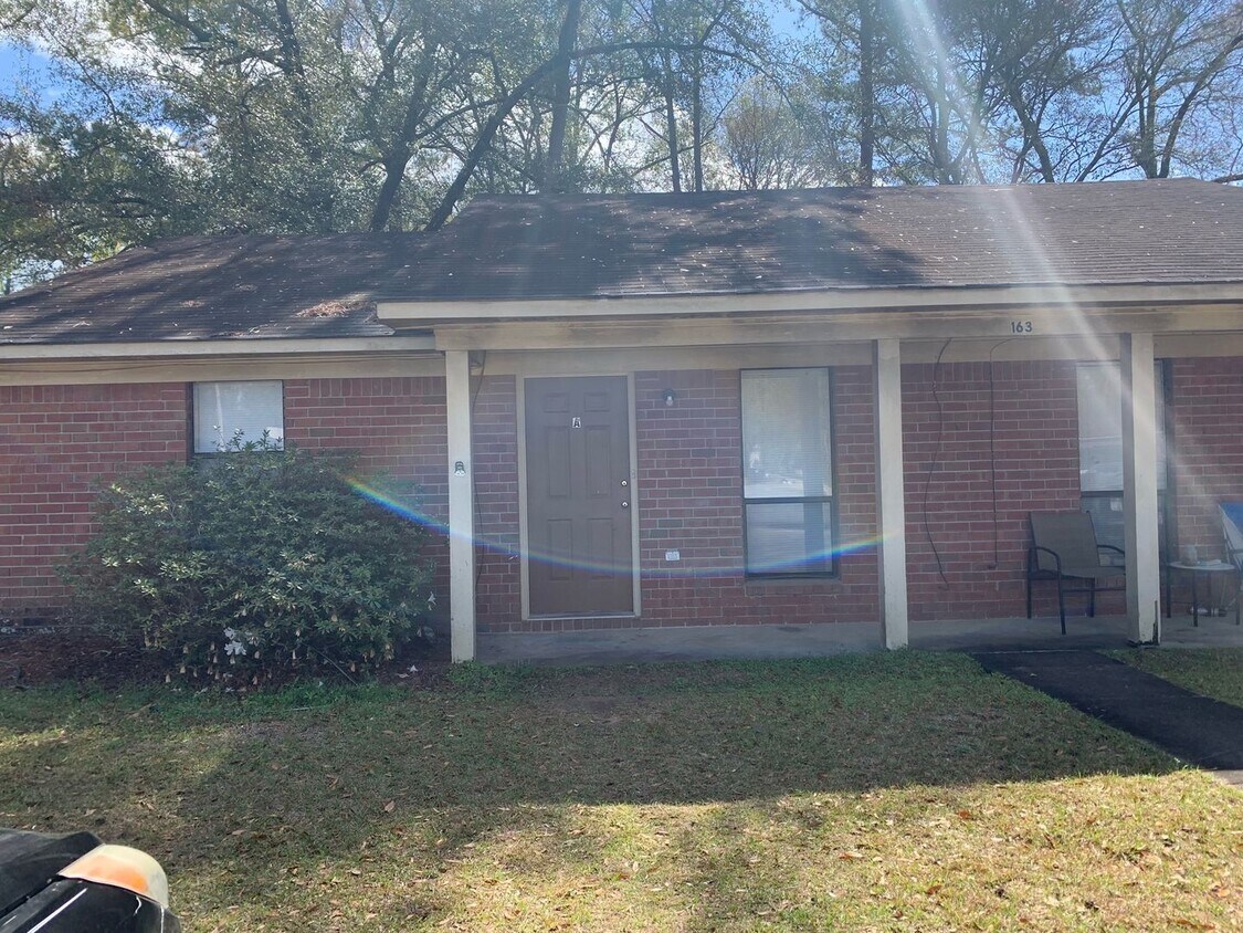 Pelham Drive, 163A House Rental in Leesburg, GA