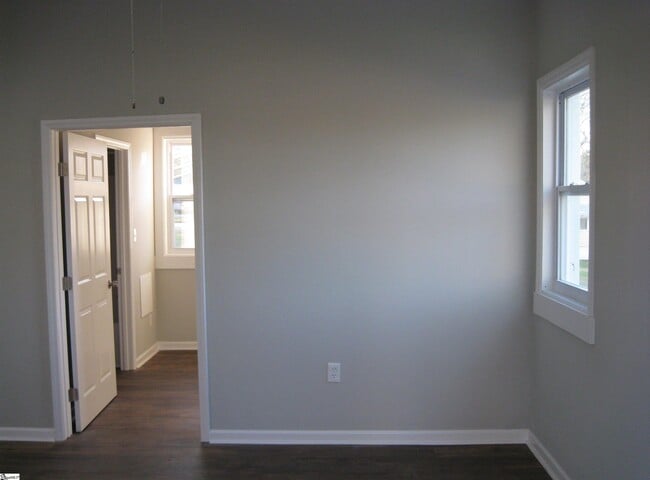 Building Photo - 1 Bollinger St