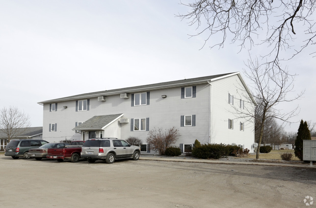 415 W Jefferson St, Gardner, IL 60424 Apartments in Gardner, IL