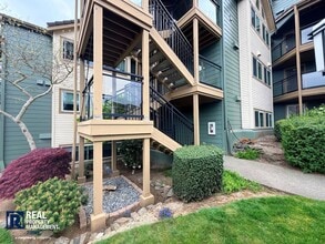 Building Photo - 3008 N Narrows Dr