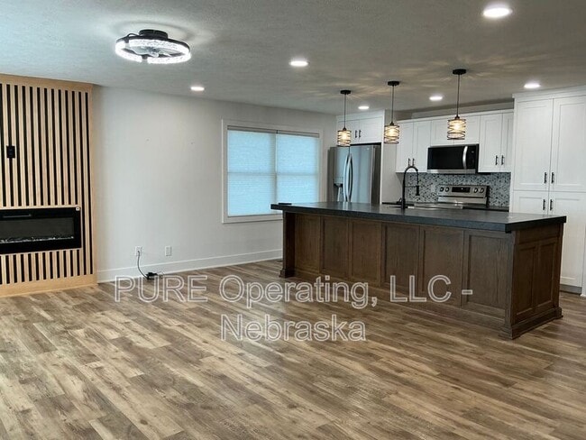Building Photo - 316 N 13th St