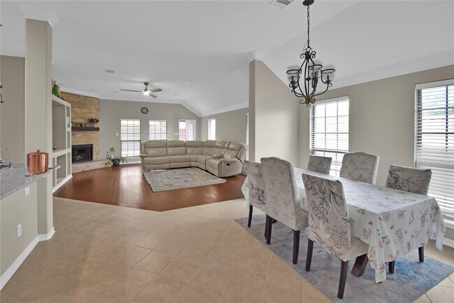 Foto del edificio - 1412 Kingsley Drive