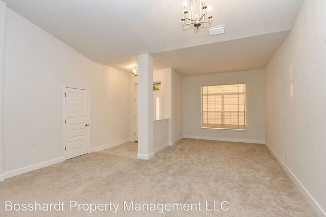 Building Photo - 4 br, 3 bath House - 8409 SW 58th Avenue