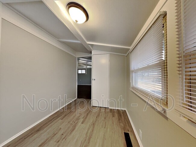 Building Photo - 5904 N Garfield Ave