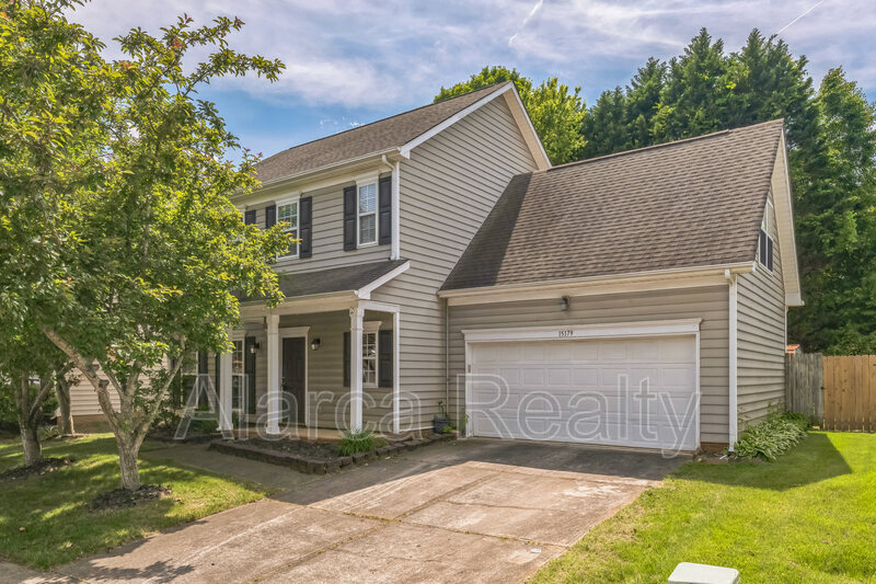 Foto principal - 15179 Eric Kyle Dr