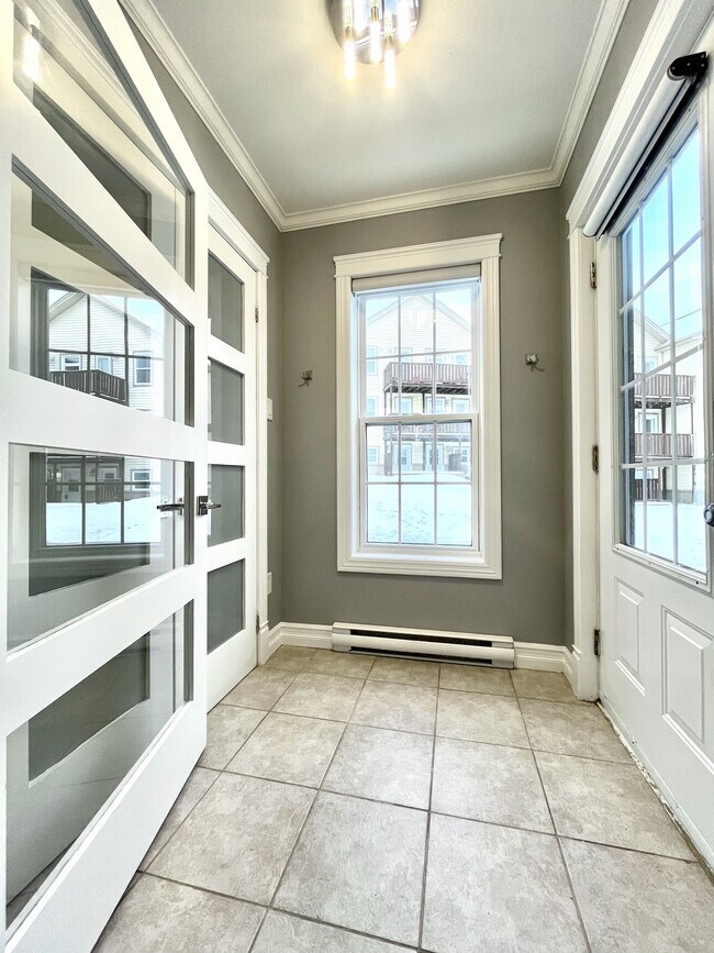 Photo du bâtiment - 1539 Topsail Rd