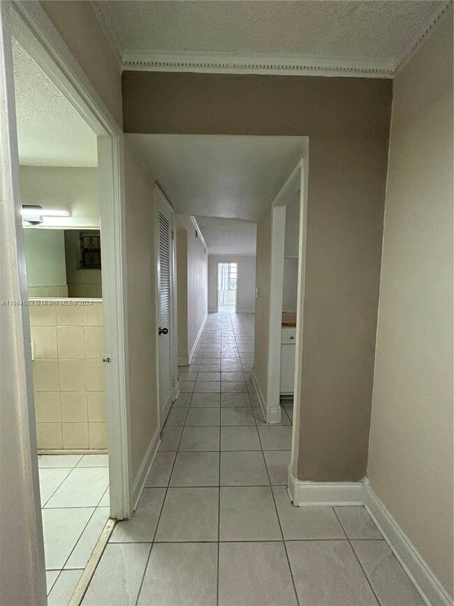 1700 NE 191st St Unit APT 511, North Miami Beach, FL 33179 Condo for