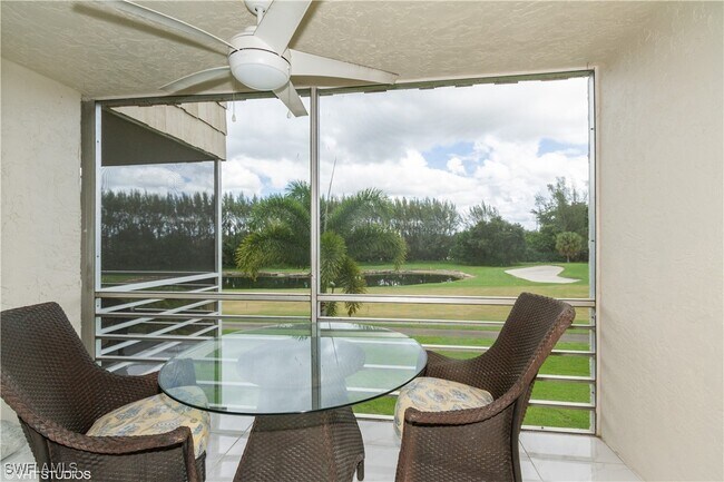 Foto del edificio - 501 Forest Lakes Blvd